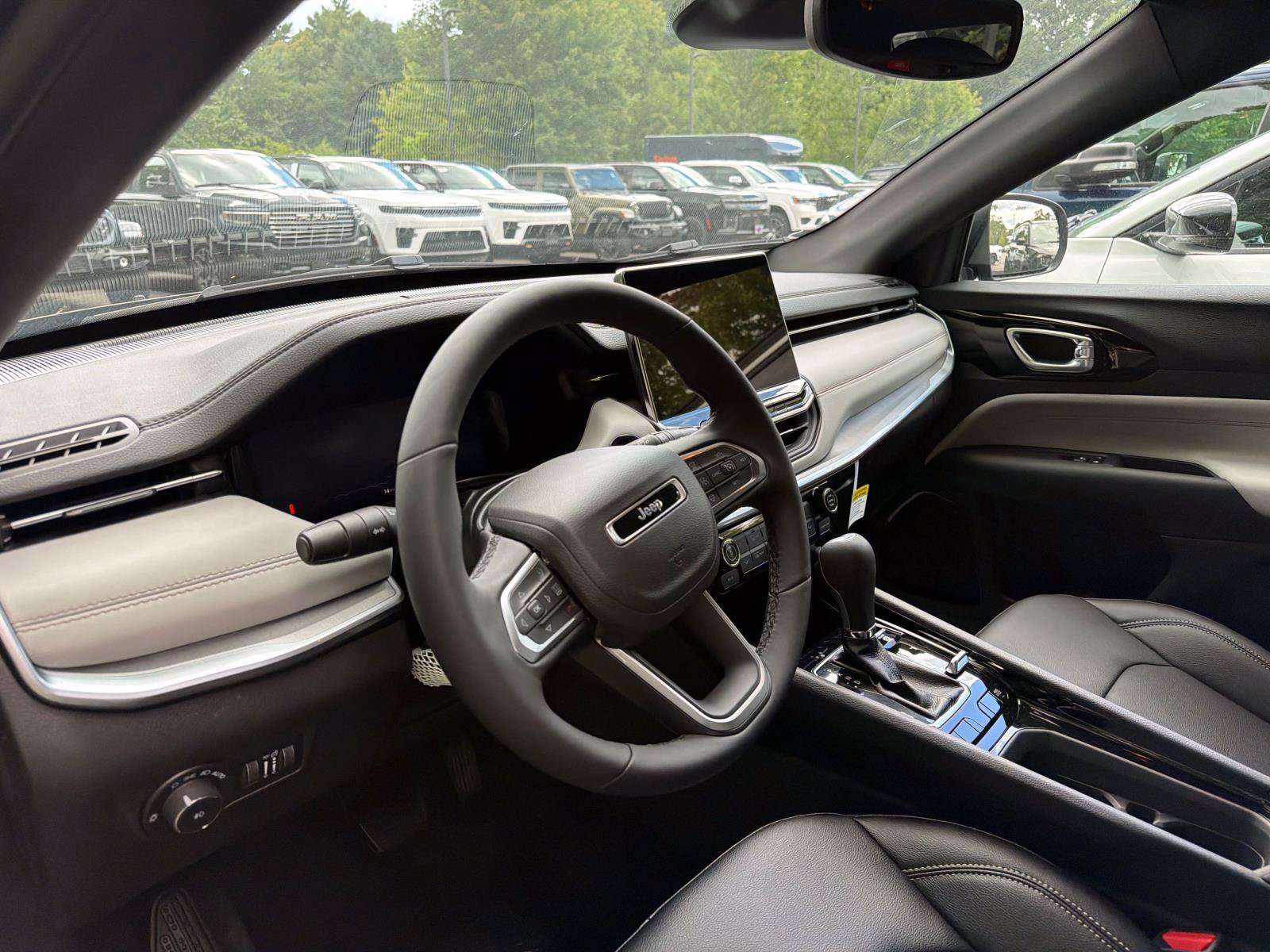 New 2026 Jeep Compass Limited AWD/4WD image 8