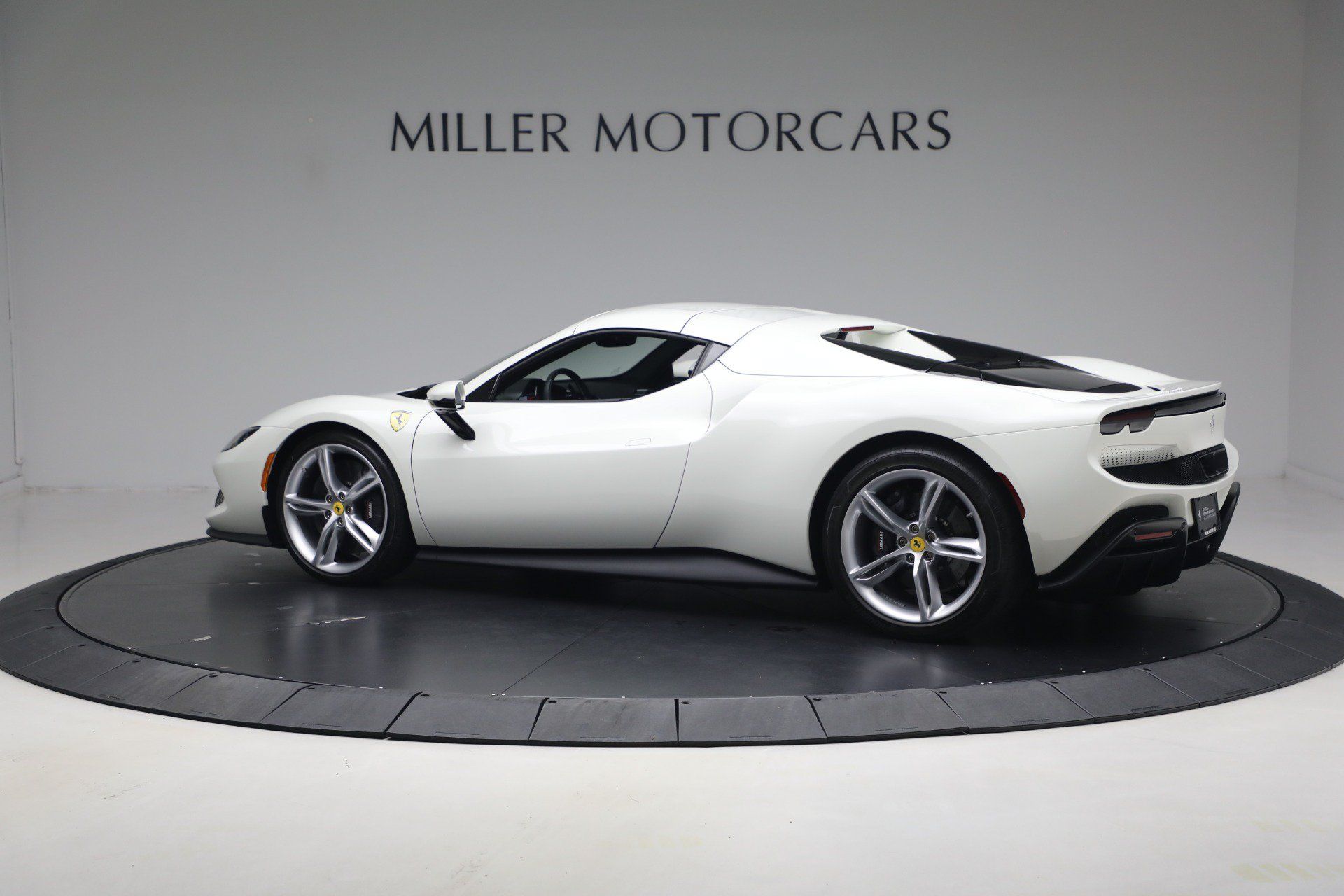 Used 2025 Ferrari 296 GTS RWD image 24