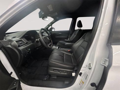 Used 2022 Honda Passport TrailSport image 9