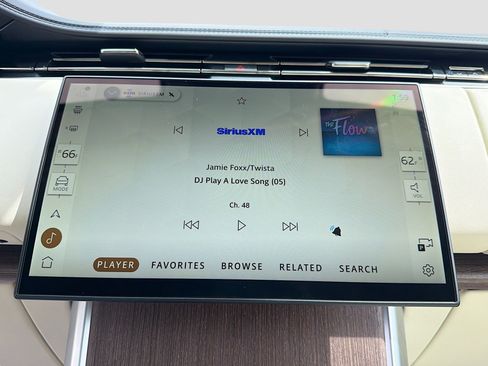 New 2026 Land Rover Range Rover SE image 32