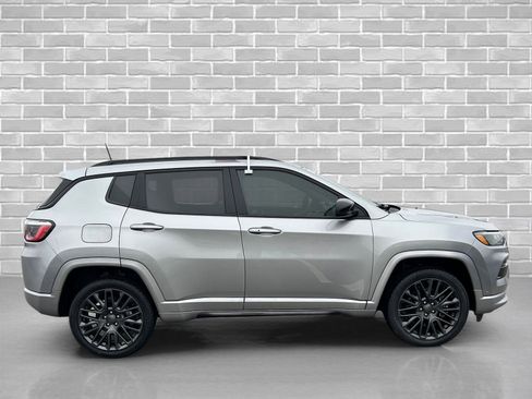 Used 2023 Jeep Compass Limited image 6