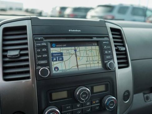 Used 2019 Nissan Frontier SL AWD/4WD image 24