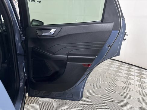 Used 2025 Ford Escape ST-Line FWD image 27