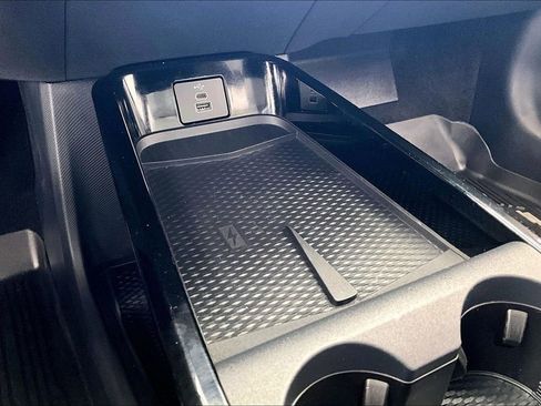 Certified 2025 Ford Mustang Mach-E Premium RWD image 32