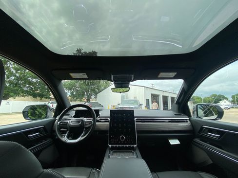 New 2025 GMC Sierra EV Denali image 30