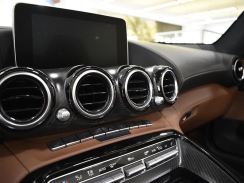 Used 2018 Mercedes-Benz AMG GT C image 31