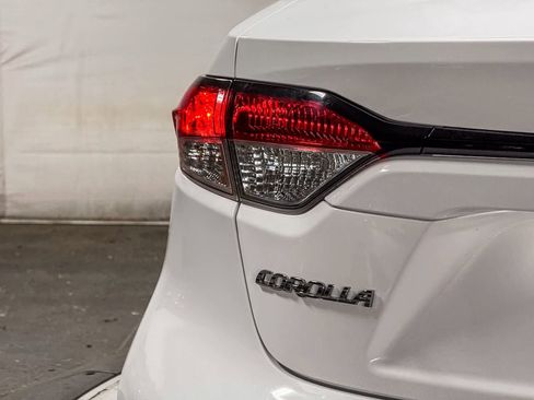 Certified 2024 Toyota Corolla LE FWD image 12