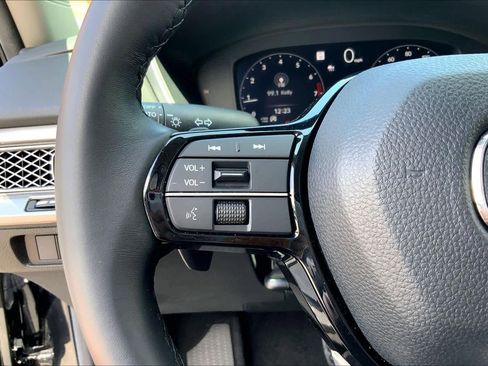 Used 2025 Acura Integra FWD image 23