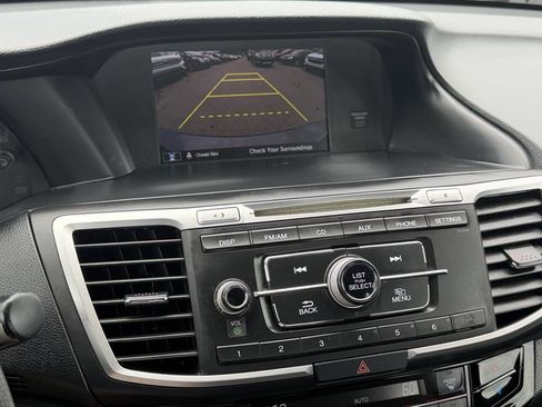 Used 2017 Honda Accord LX image 24