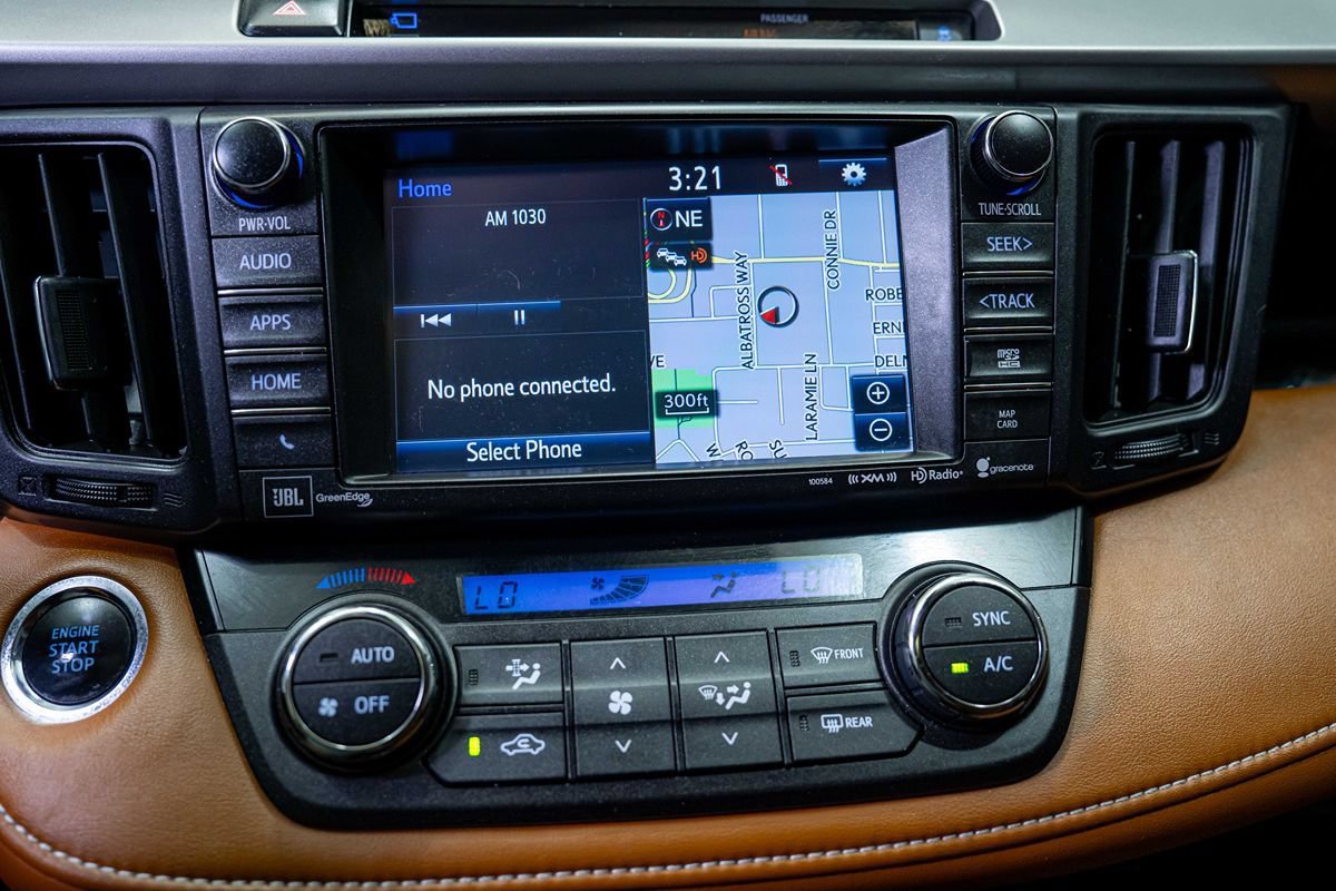 Used 2016 Toyota RAV4 Limited w/ Advanced Technology Package AWD/4WD image 6