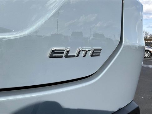 Used 2023 Honda Pilot Elite image 23