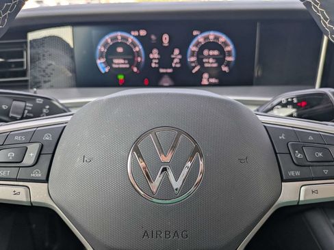 Used 2025 Volkswagen Tiguan S FWD image 31