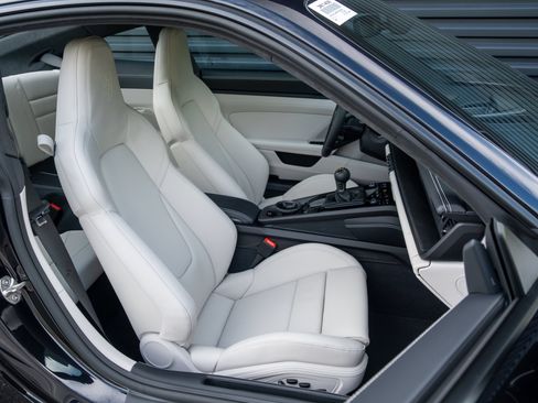 New 2026 Porsche 911 GT3 RWD image 45