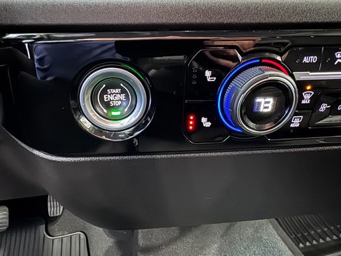 Certified 2022 Chevrolet Silverado 1500 LT image 20