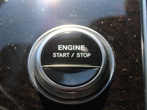 Certified 2025 Mercedes-Benz GLC 350e 4MATIC image 37