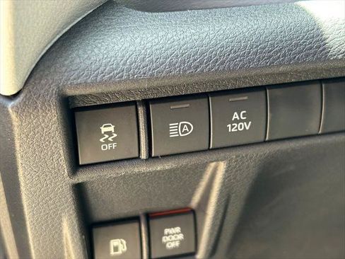 Certified 2025 Toyota Sienna XLE w/ XLE Plus Package FWD image 30