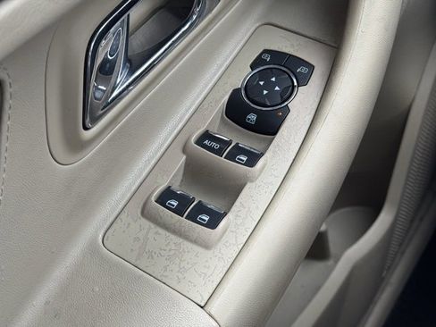 Used 2017 Ford Taurus SEL w/ Equipment Group 201A image 21