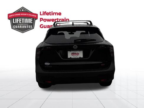 New 2026 Nissan Kicks SR w/ SR Premium Package FWD image 4