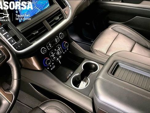 Certified 2024 Chevrolet Suburban High Country w/ Advanced Technology Package AWD/4WD image 14