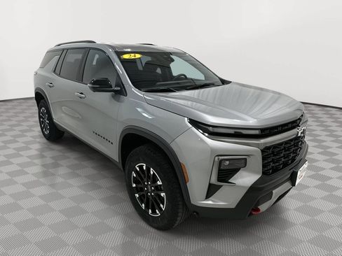 Used 2024 Chevrolet Traverse Z71 AWD/4WD image 6