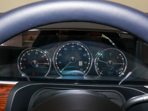 Used 2022 Rolls-Royce Ghost AWD/4WD image 38