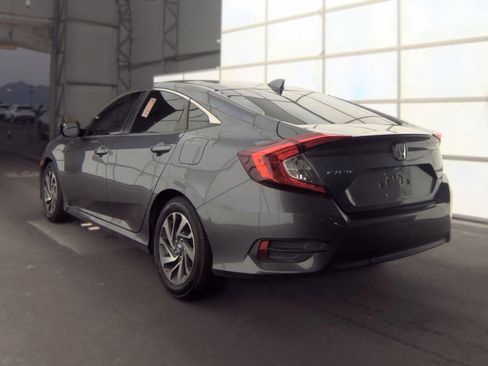 Used 2018 Honda Civic EX image 6