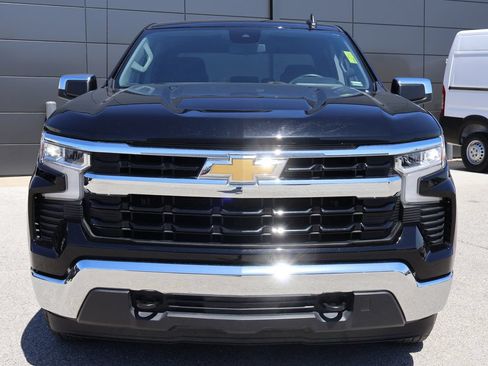 Used 2025 Chevrolet Silverado 1500 LT AWD/4WD image 7