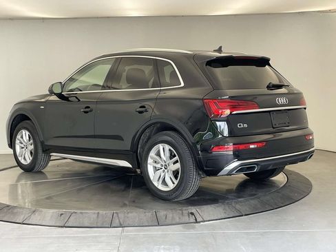 Certified 2023 Audi Q5 2.0T Premium w/ Convenience Package AWD/4WD image 3