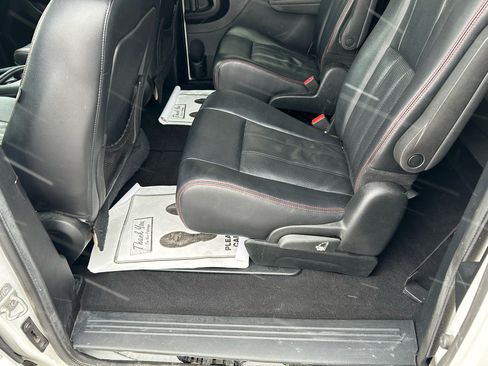 Used 2017 Dodge Grand Caravan GT image 9