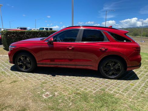 Used 2022 Genesis GV70 3.5T Sport AWD/4WD image 4