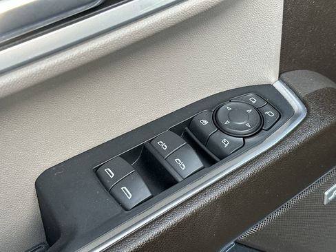 Used 2023 Chevrolet Silverado 1500 LTZ image 15