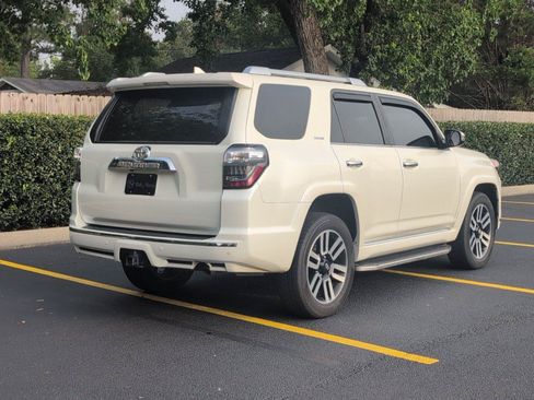 Used 2022 Toyota 4Runner Limited AWD/4WD image 7