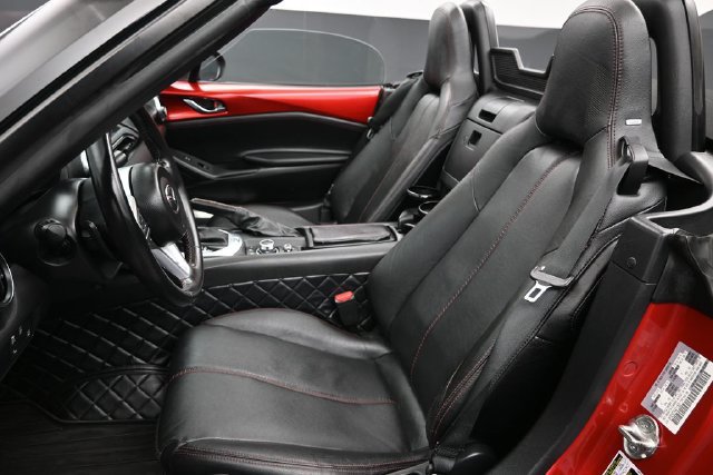 Used 2016 MAZDA MX-5 Miata Grand Touring RWD image 11