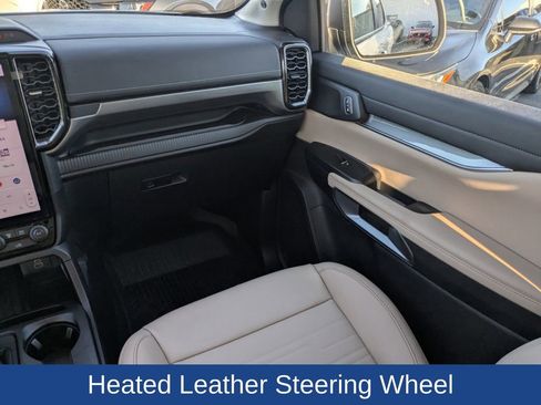 Used 2024 Ford Ranger Lariat w/ FX4 Off-Road Package image 17