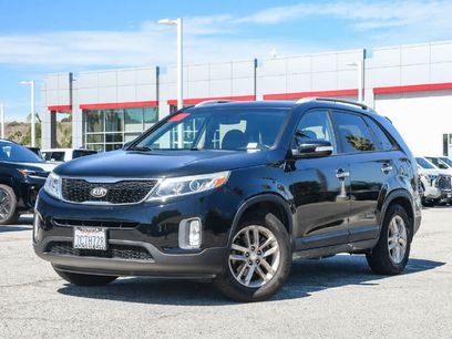 Used 2014 Kia Sorento LX w/ Premium Package