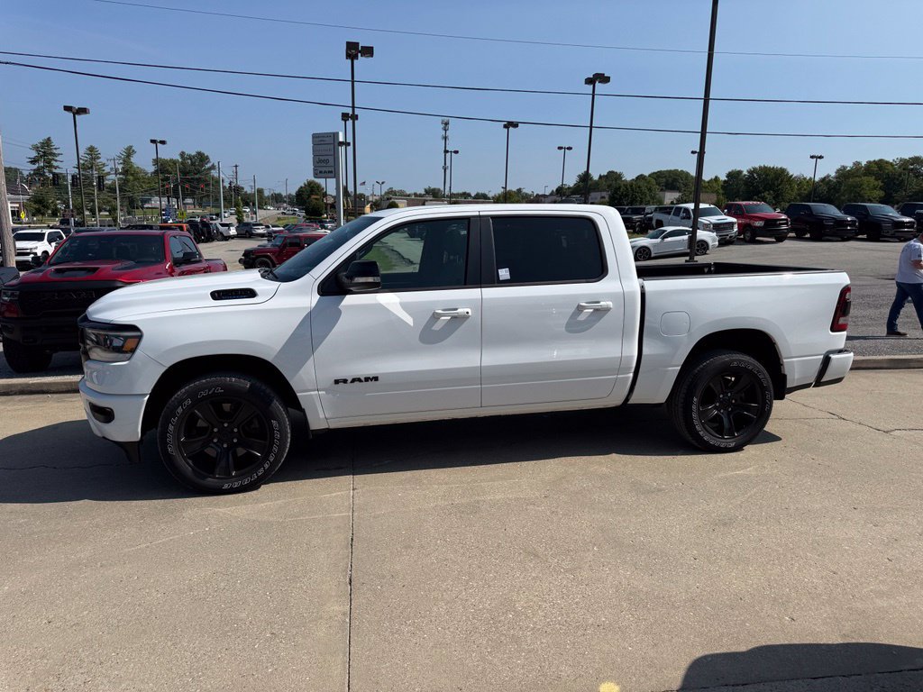Used 2022 RAM 1500 Big Horn AWD/4WD image 10
