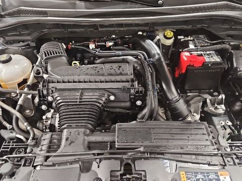 Certified 2025 Ford Escape Platinum AWD/4WD image 23