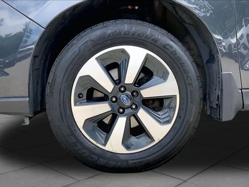 Used 2018 Subaru Forester 2.5i w/ Alloy Wheel Package AWD/4WD image 11