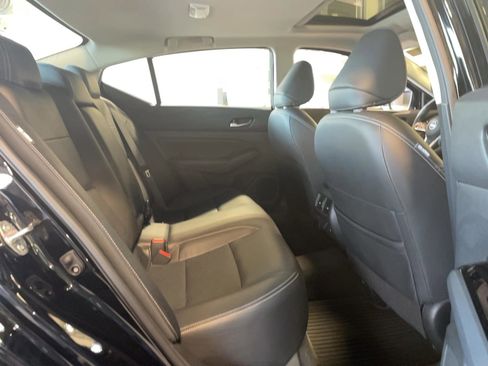 Used 2024 Nissan Altima 2.5 SL image 23