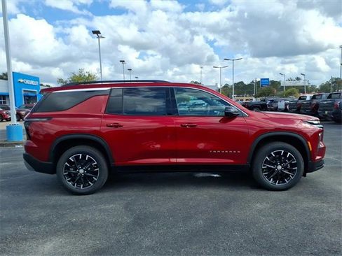 New 2026 Chevrolet Traverse LT image 7