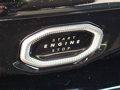 New 2026 Jeep Grand Cherokee Altitude AWD/4WD image 17