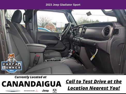 Used 2023 Jeep Gladiator Sport AWD/4WD image 23