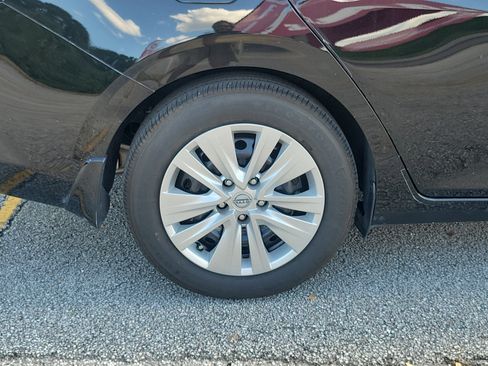 Used 2024 Nissan Sentra S FWD image 5