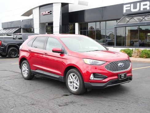 Used 2024 Ford Edge SEL w/ Convenience Package AWD/4WD image 3