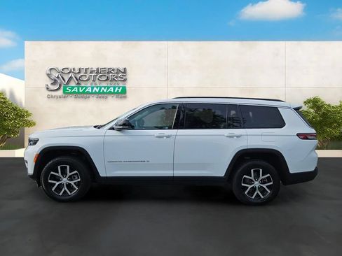 Used 2025 Jeep Grand Cherokee L Limited AWD/4WD image 2