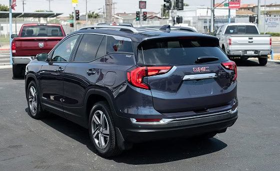 Used 2019 GMC Terrain SLT w/ Preferred Package FWD image 6