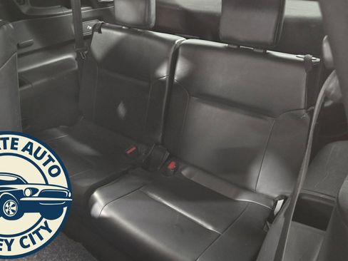 Used 2022 Mitsubishi Outlander SE image 24