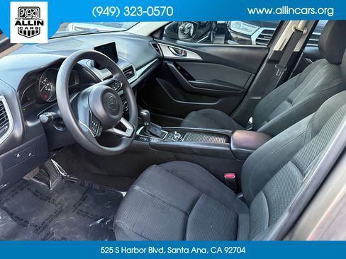 Used 2017 MAZDA MAZDA3 Sport w/ Preferred Equipment Package image 7