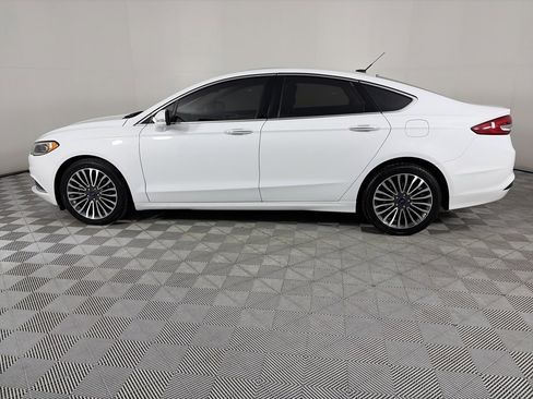 Certified 2018 Ford Fusion SE w/ Fusion SE Technology Package image 4