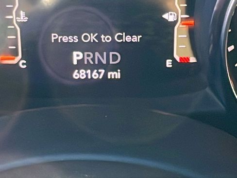 Used 2019 Jeep Wrangler Unlimited Sahara image 28